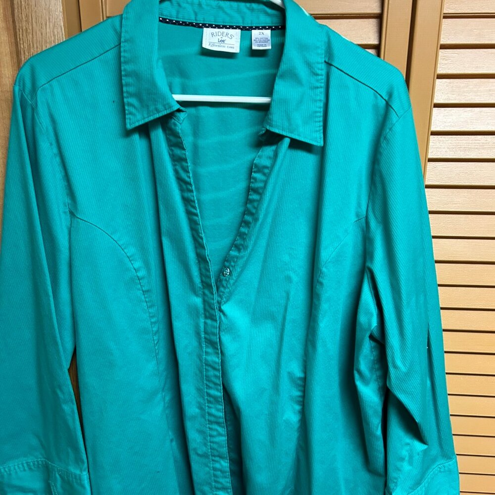 Lee Riders Blouses - Picture 5 of 7